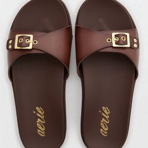 Aerie Buckle Pool Slides Sz 8.